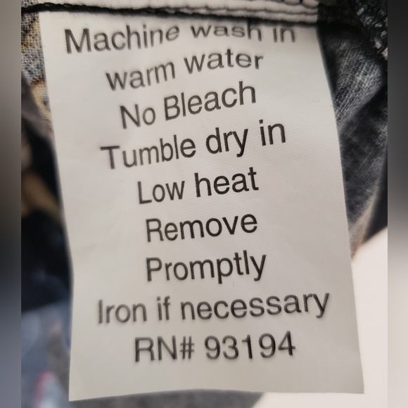 D'EMCRAZY Vintage Men's Black Guitar All Over Print Button Down Shirt Size Large - Picture 7 of 9